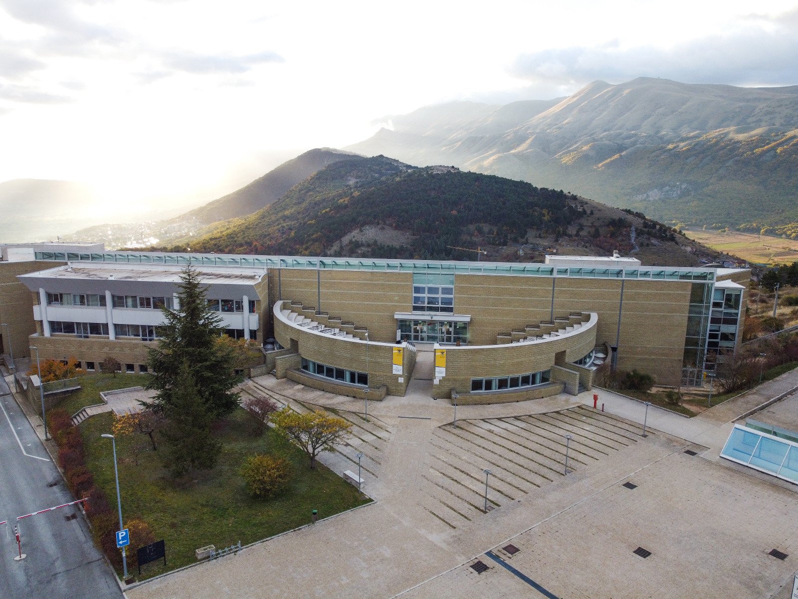 Alta formazione Enel-UnivAQ: opportunità straordinaria per ingegneri 1 Sede ingegneria Roio foto aerea